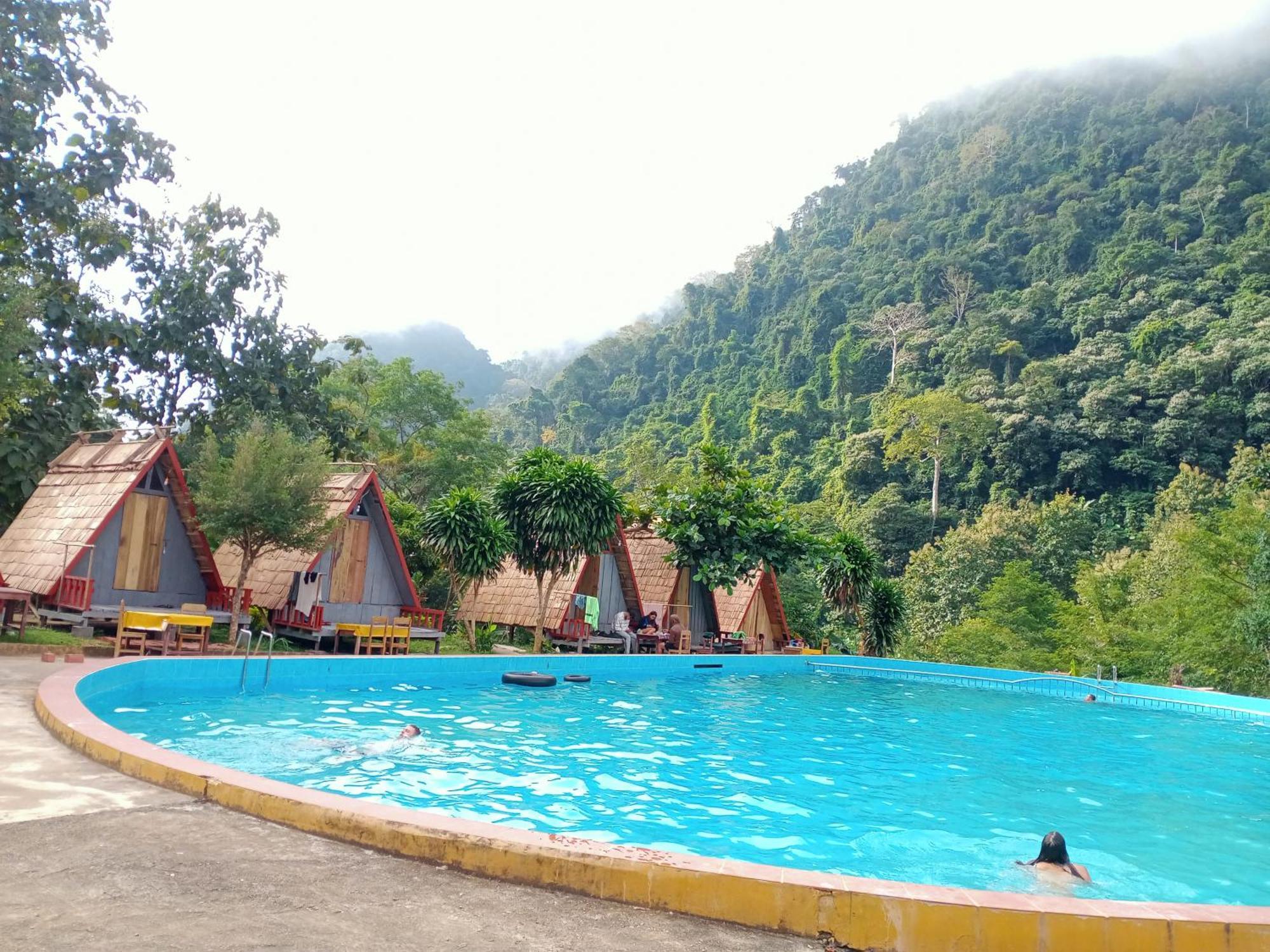 Campingsite Swimming Pool Ban Nongkham エクステリア 写真