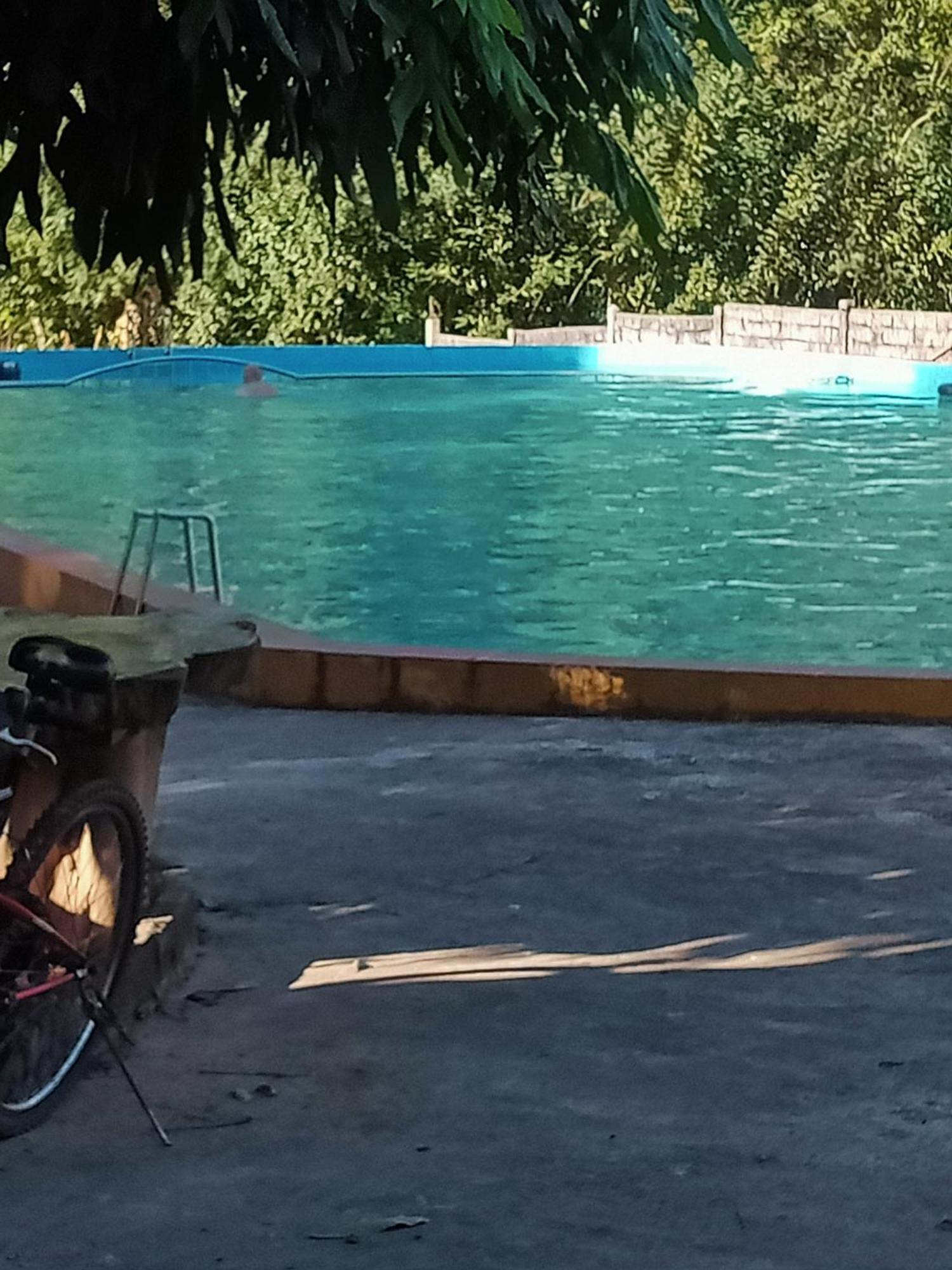 Campingsite Swimming Pool Ban Nongkham エクステリア 写真