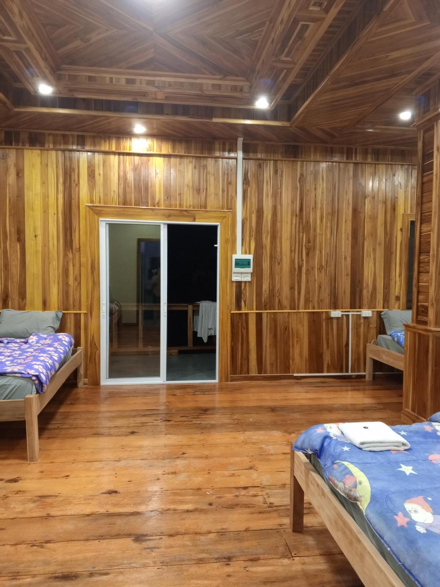 Campingsite Swimming Pool Ban Nongkham エクステリア 写真