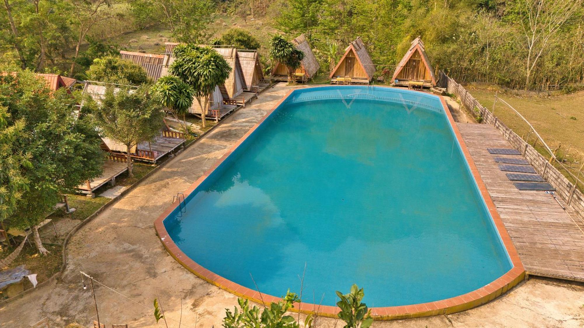 Campingsite Swimming Pool Ban Nongkham エクステリア 写真